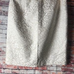 Talbots skirt size 18 cream and gold embroidery